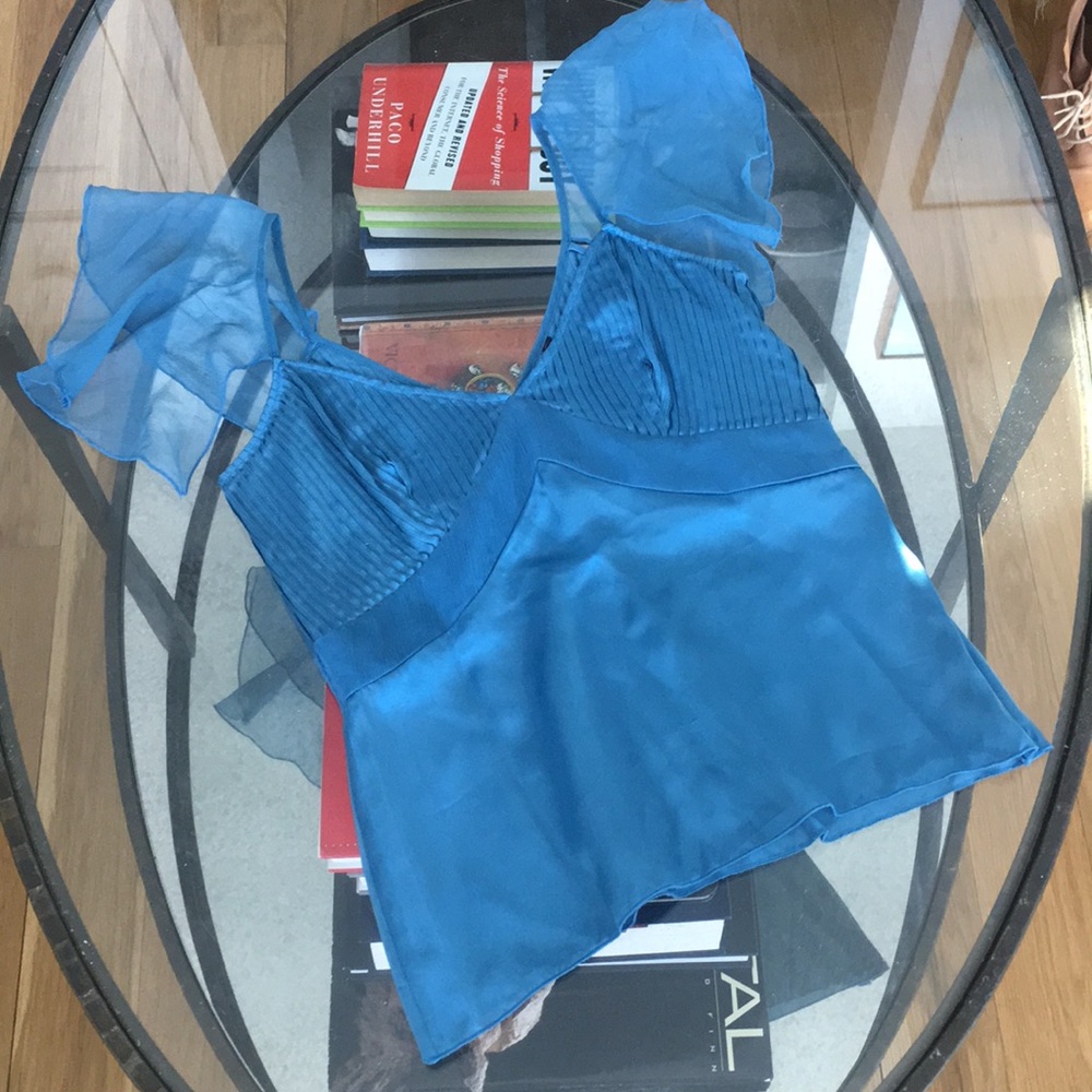 V neck too with flutter sleeve